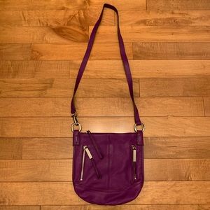 B. Makowsky Shoulder Sling Bag